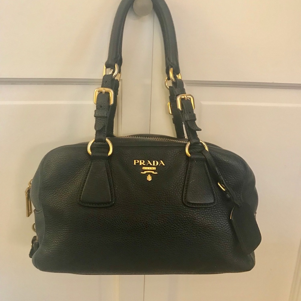 Prada Black pebbled Leather purse..Authentic